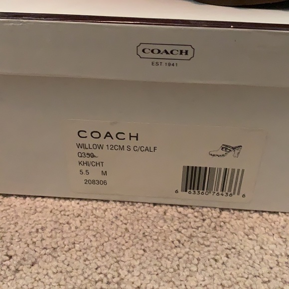 Coach Willow heels with signature “C” design - Picture 5 of 10